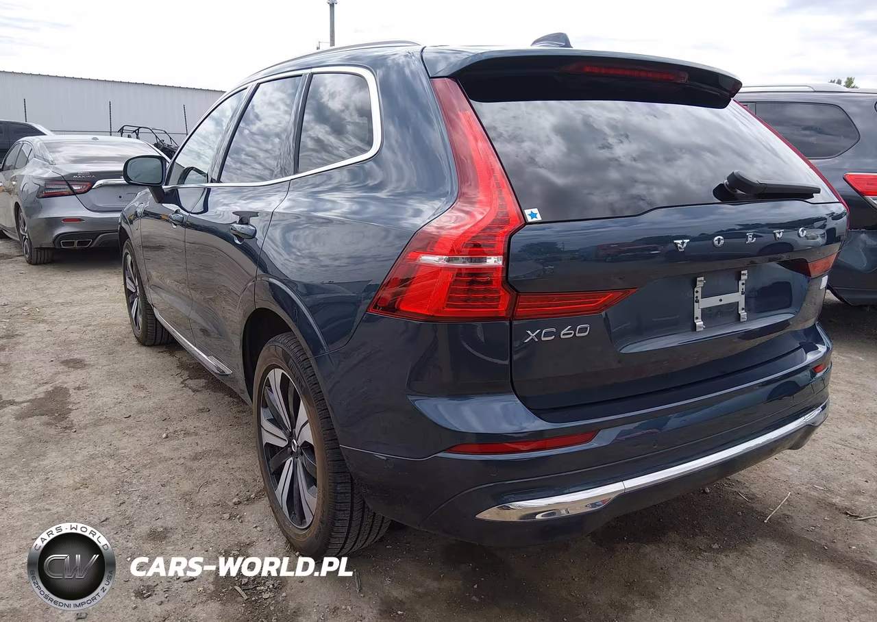 2023 Volvo Xc60 Recharge Plug-In Hybrid T8 Plus Bright Theme VIN:YV4H60DN6P1289510 - 3