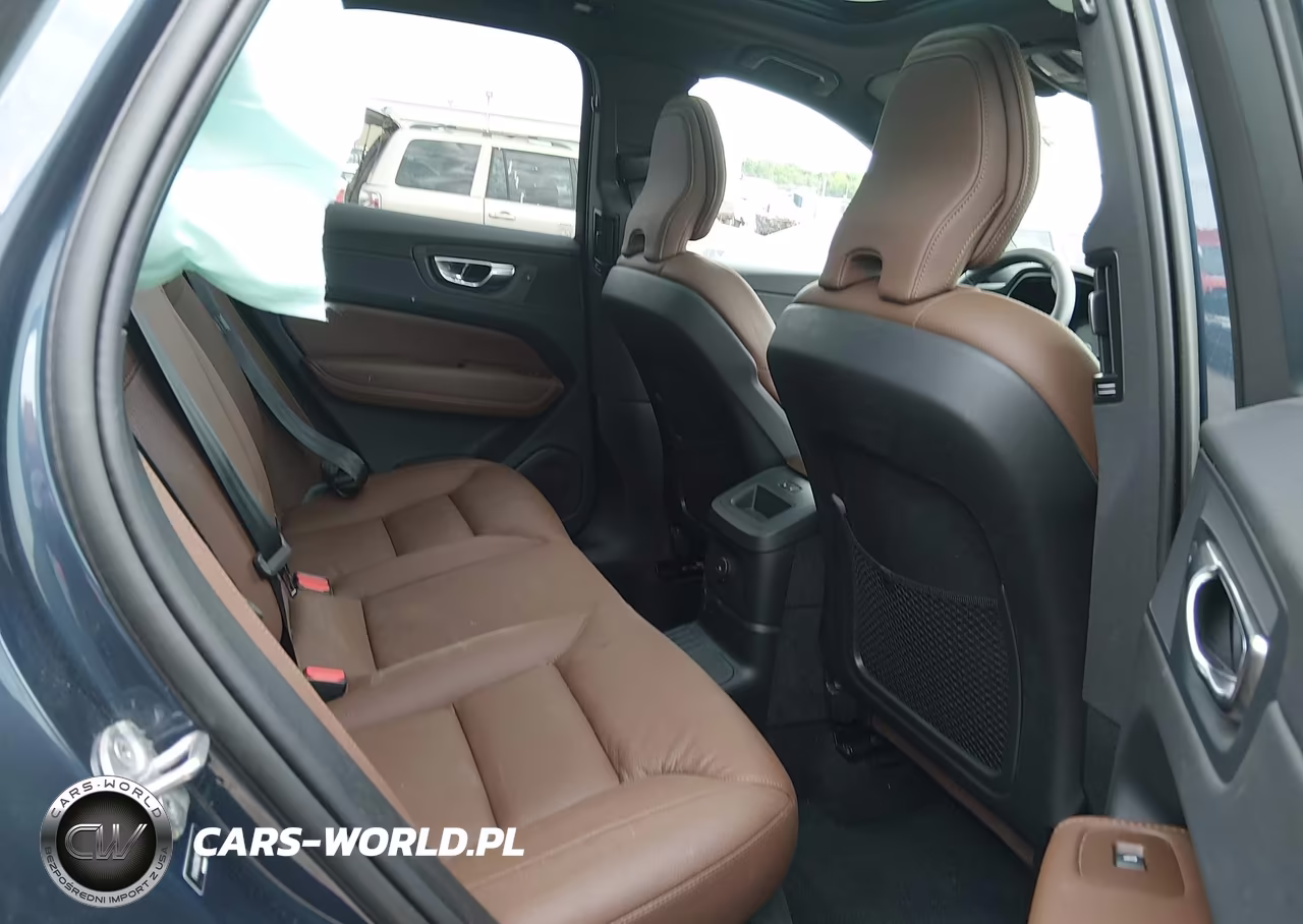 2023 Volvo Xc60 Recharge Plug-In Hybrid T8 Plus Bright Theme VIN:YV4H60DN6P1289510 - 8