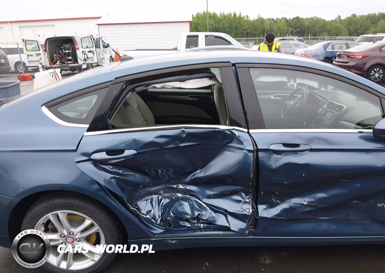 2018 Ford Fusion Hybrid S VIN:3FA6P0UU2JR254383 - 6