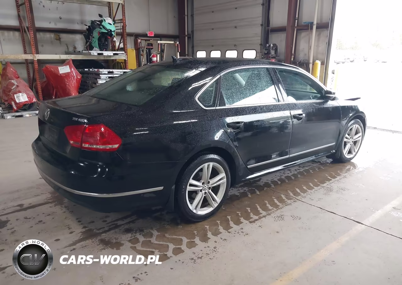 2014 Volkswagen Passat 2.0L Tdi Sel Premium VIN:1VWCN7A33EC042827 - 4