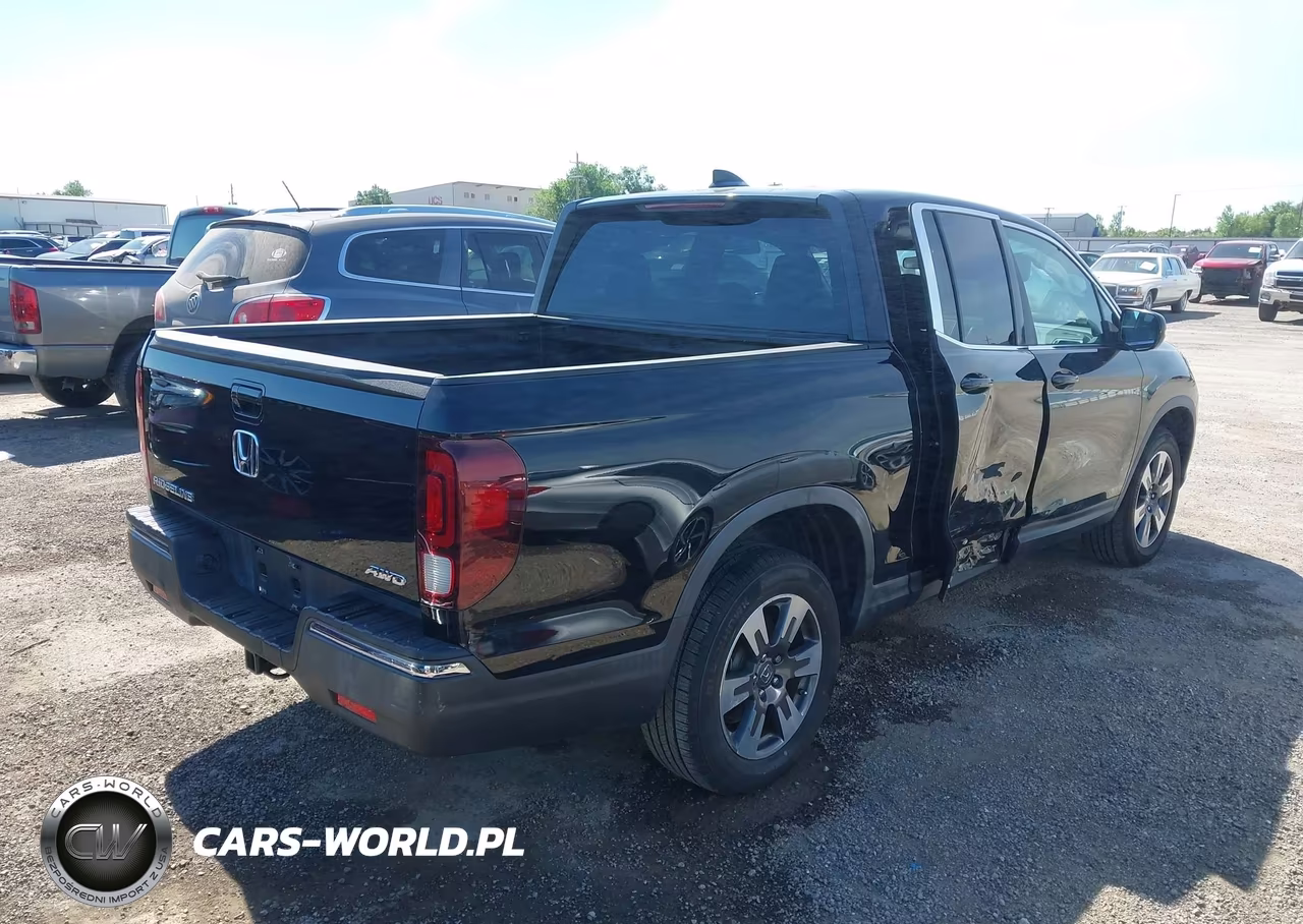 2017 Honda Ridgeline Rtl VIN:5FPYK3F57HB030389 - 4