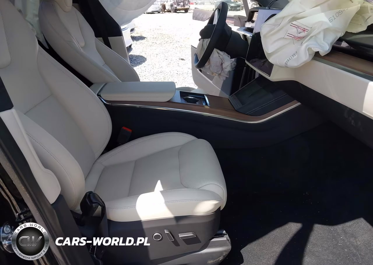 2026 Tesla Model X All-Wheel Drive VIN:7SAXCDE54TF479193 - 5