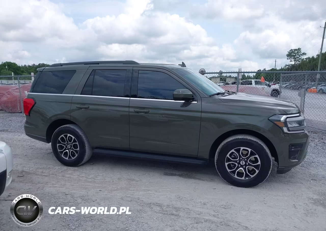 2024 Ford Expedition Xlt VIN:1FMJU1J84REA73029 - 13
