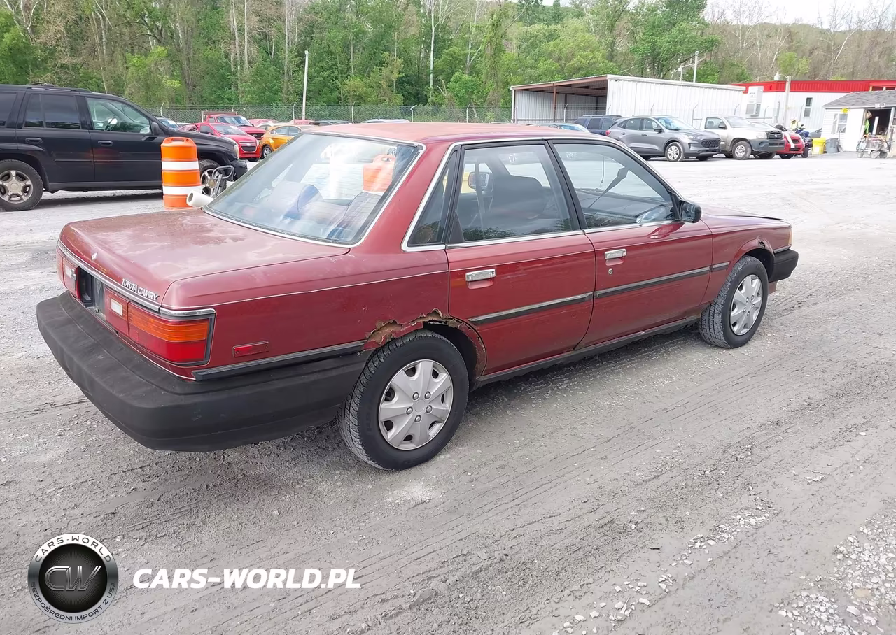 1989 Toyota Camry Dlx VIN:JT2SV21E9K3372222 - 4