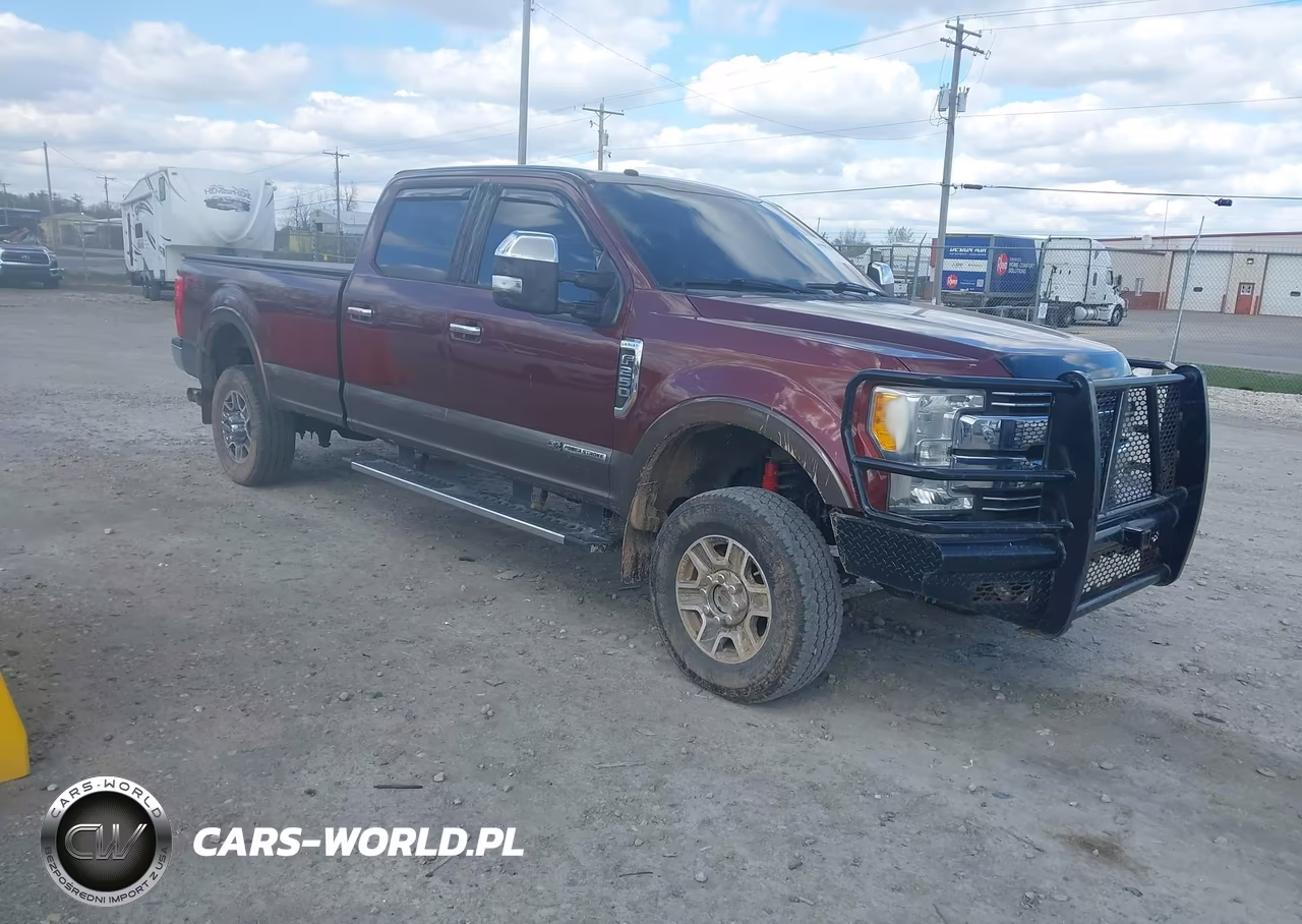 2017 Ford F-250 Lariat – zdjęcie 1 z 15