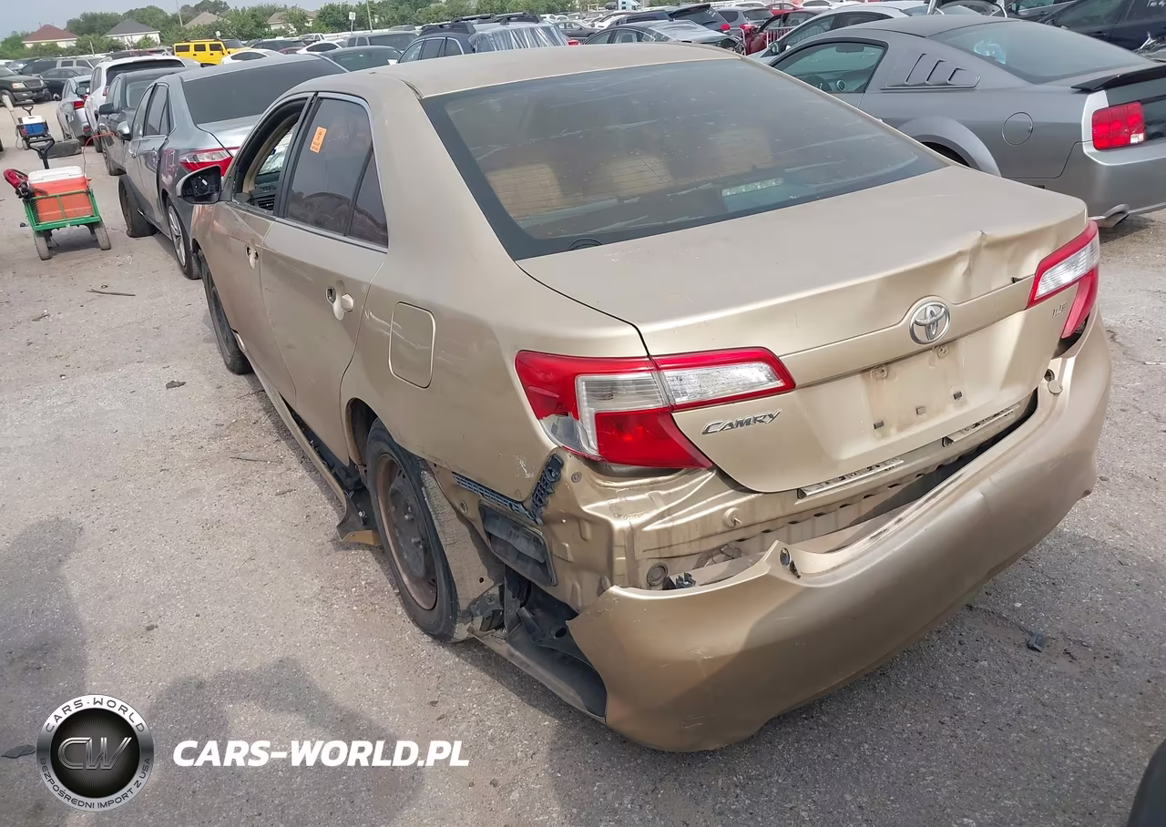 2012 Toyota Camry Le VIN:4T1BF1FK7CU082596 - 3