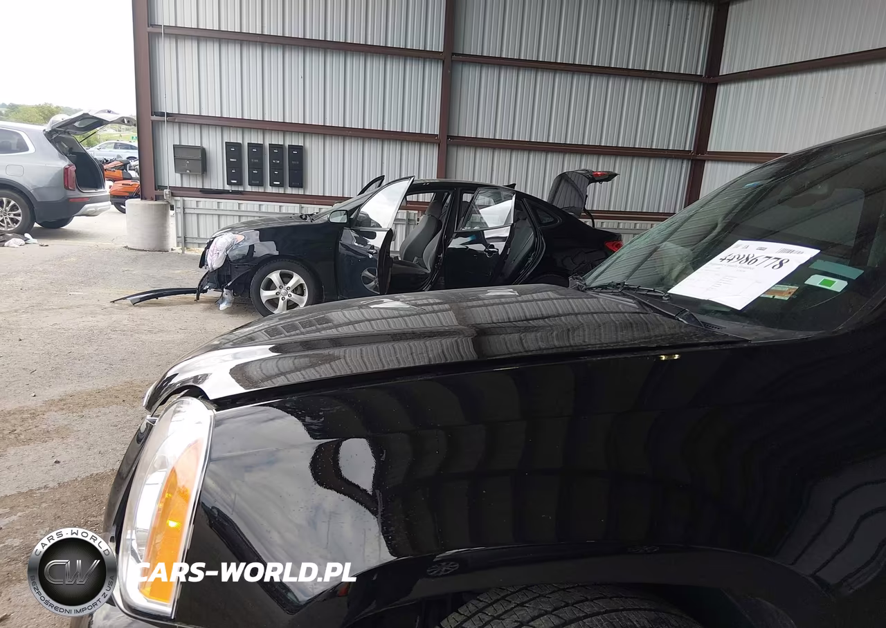 2014 GMC Yukon Denali VIN:1GKS2EEF5ER215135 - 6
