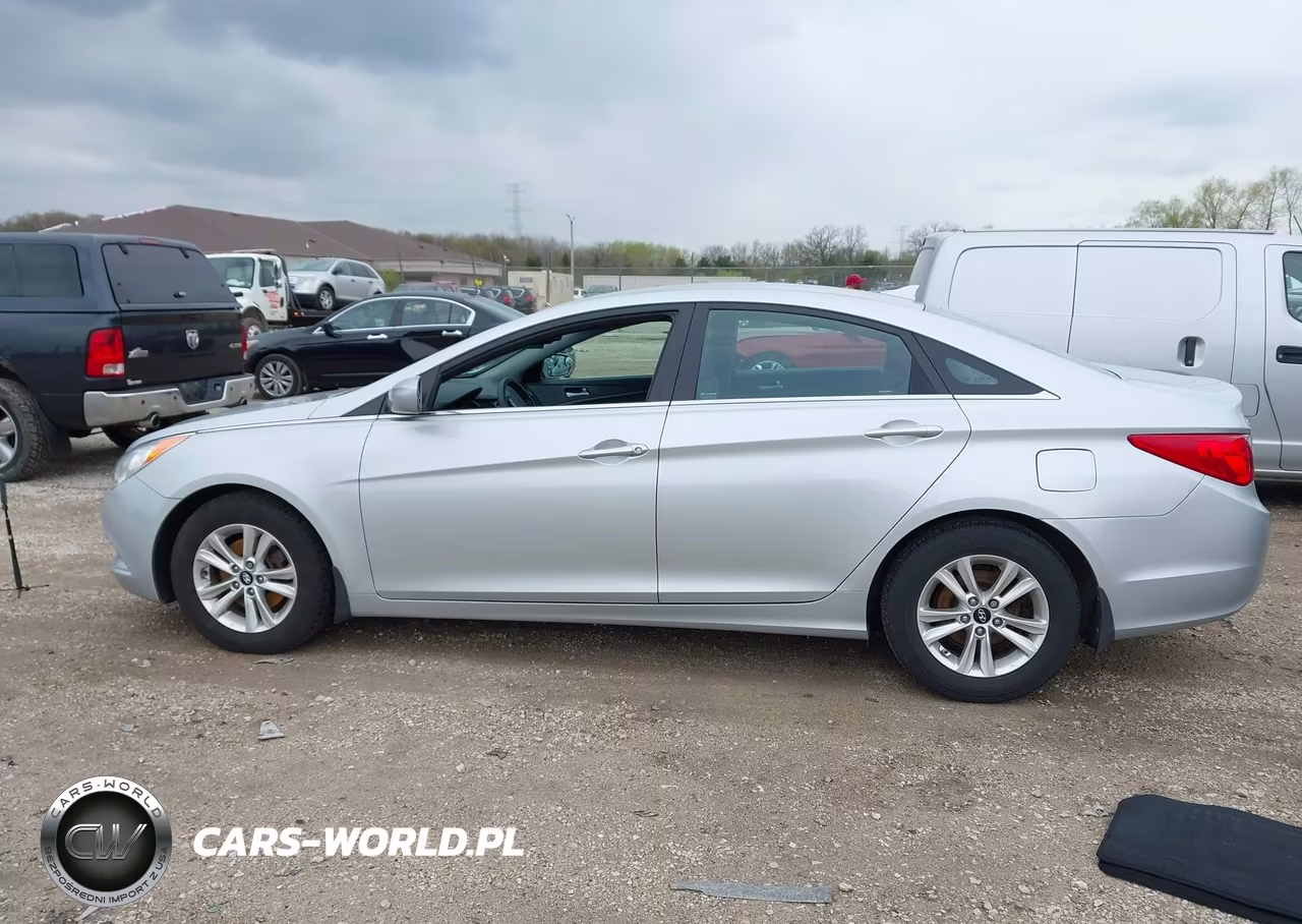 2013 Hyundai Sonata Gls VIN:5NPEB4AC8DH790835 - 14