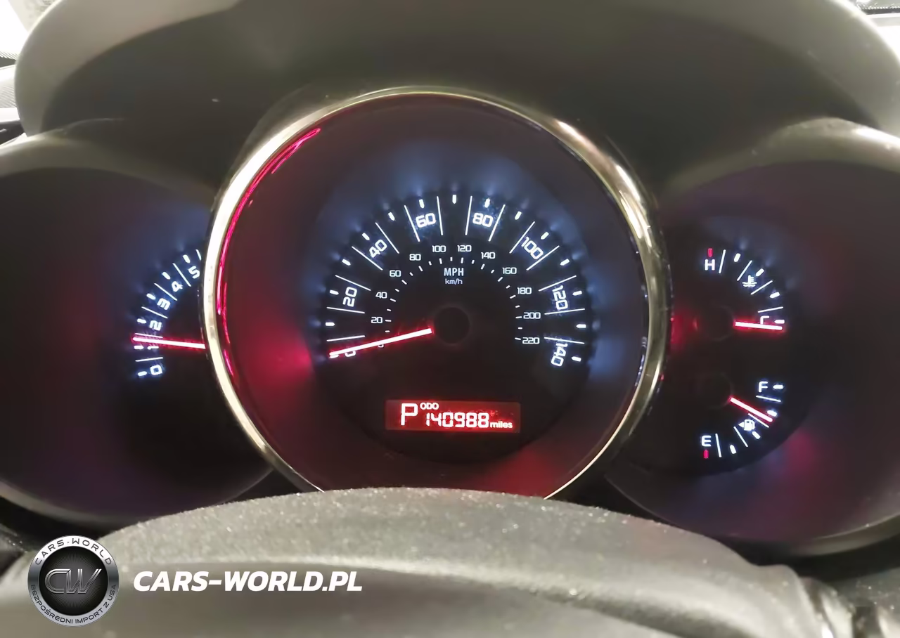 2011 Kia Soul + VIN:KNDJT2A2XB7226936 - 7