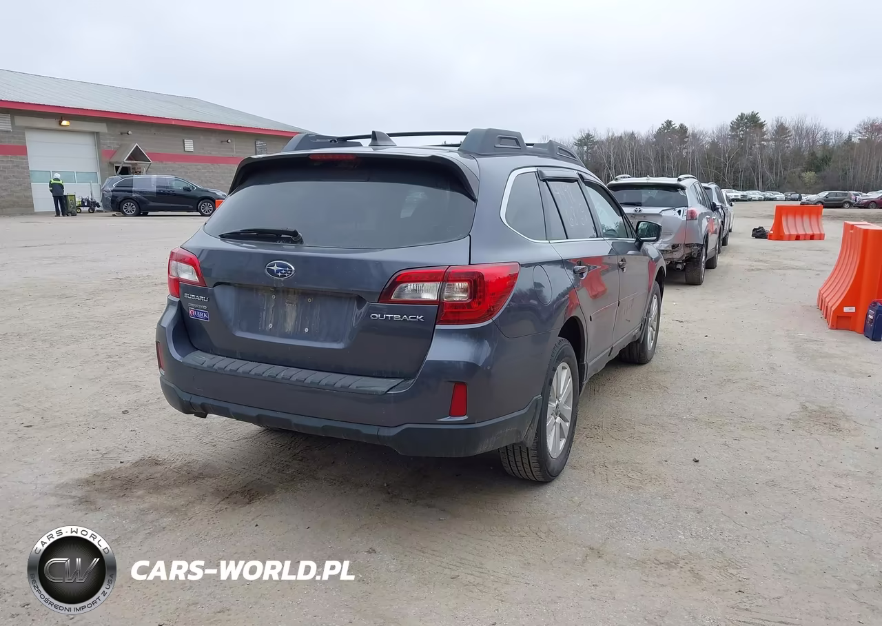 2017 Subaru Outback 2.5I Premium VIN:4S4BSACC0H3262203 - 4