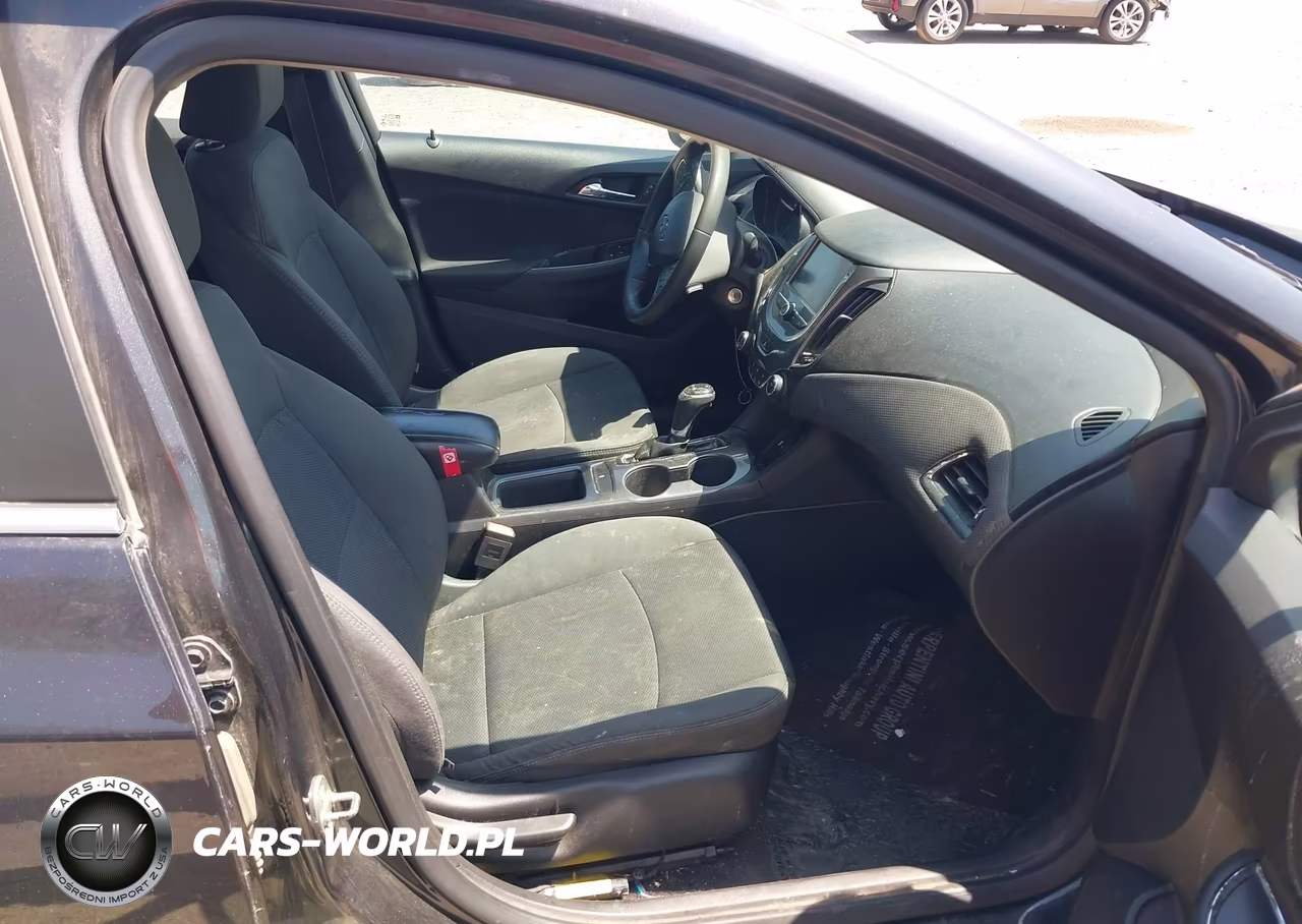 2017 Chevrolet Cruze Lt Auto VIN:1G1BE5SM3H7104145 - 5