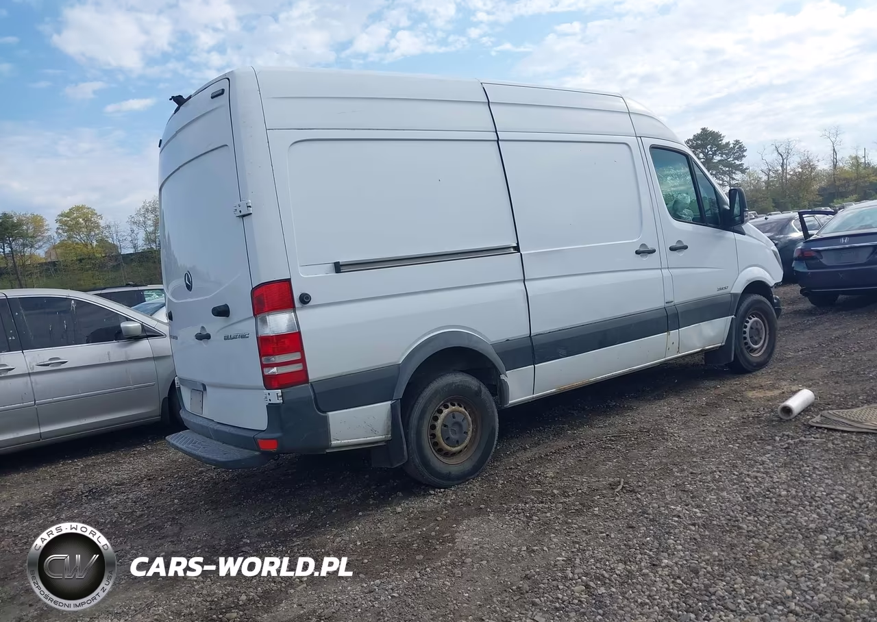 2014 Mercedes-Benz Sprinter 2500 Normal Roof VIN:WD3PE7DC5E5936892 - 4