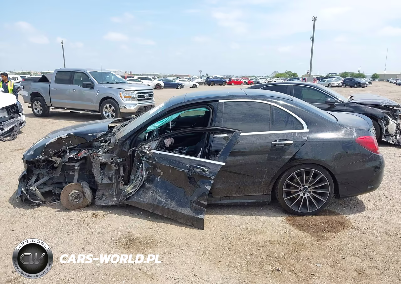 2015 Mercedes-Benz C 300 Sport VIN:55SWF4JB1FU053234 - 14