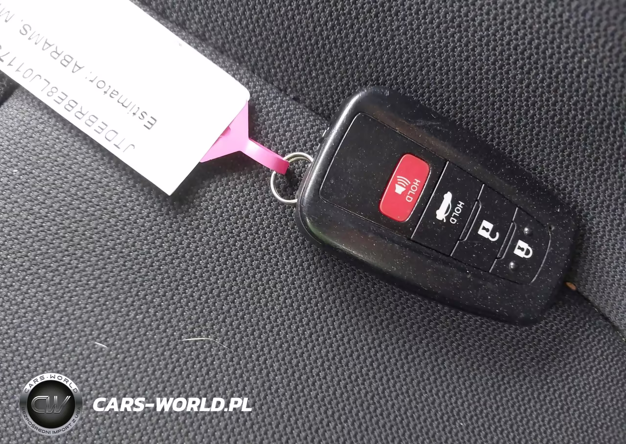 2020 Toyota Corolla Hybrid Le VIN:JTDEBRBE8LJ011730 - 11