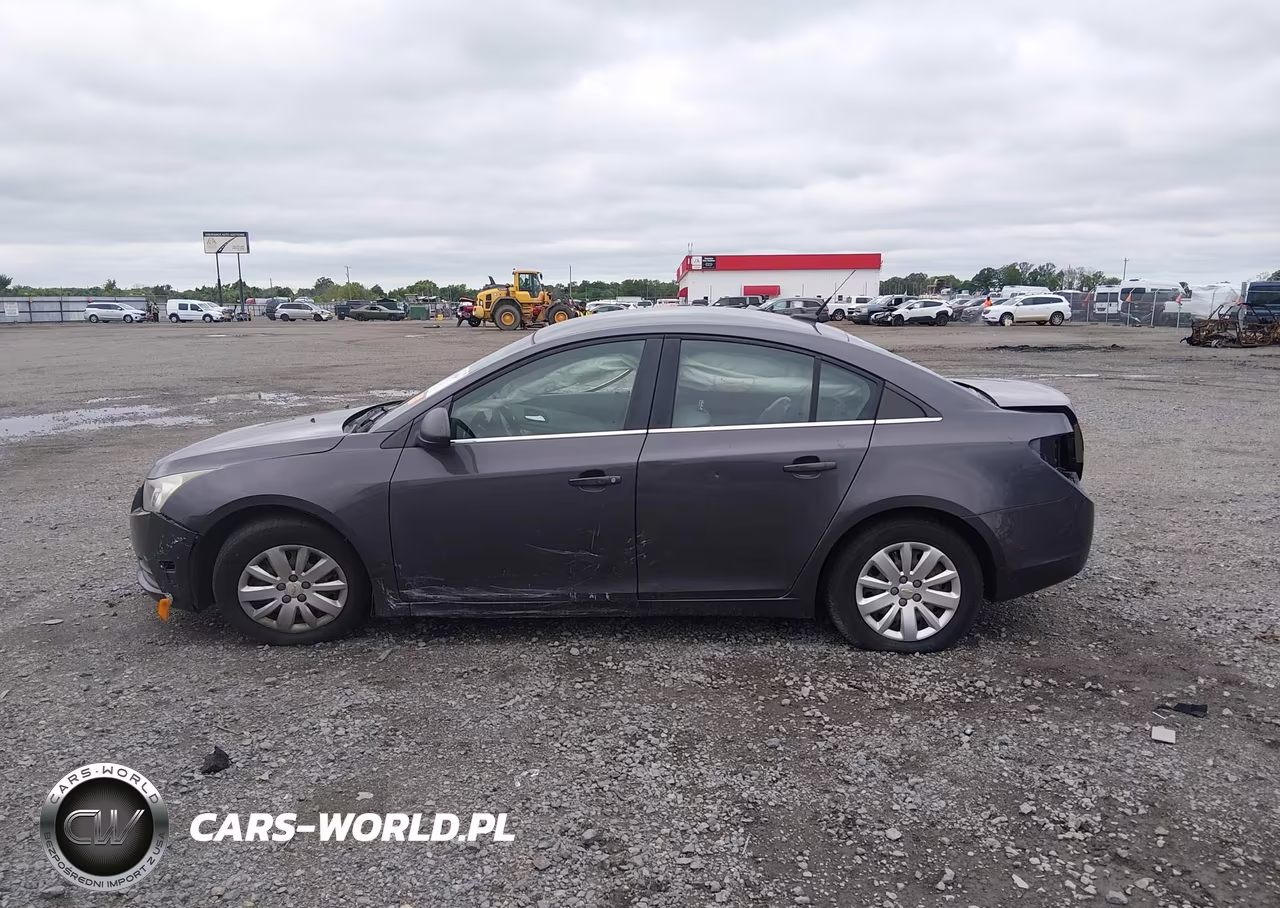 2011 Chevrolet Cruze Ls VIN:1G1PC5SH0B7105582 - 15