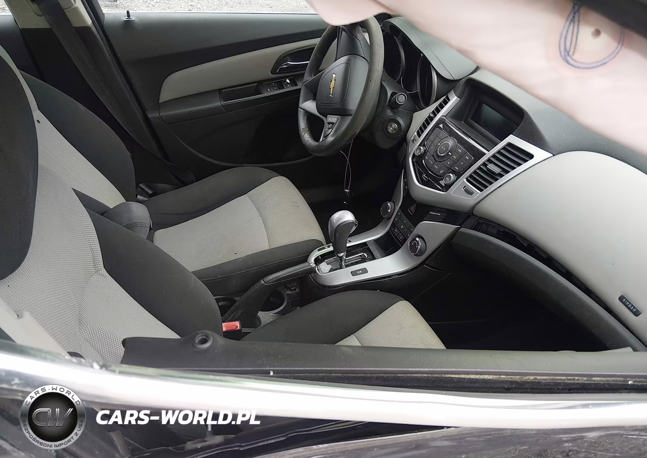 2011 Chevrolet Cruze Ls VIN:1G1PC5SH0B7105582 - 5