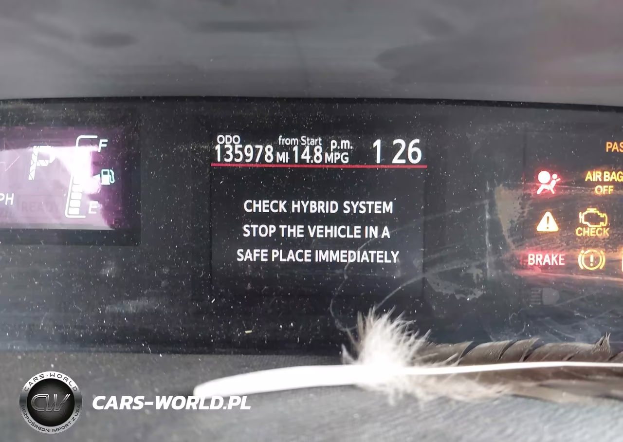 2014 Toyota Prius C Two VIN:JTDKDTB33E1565091 - 15