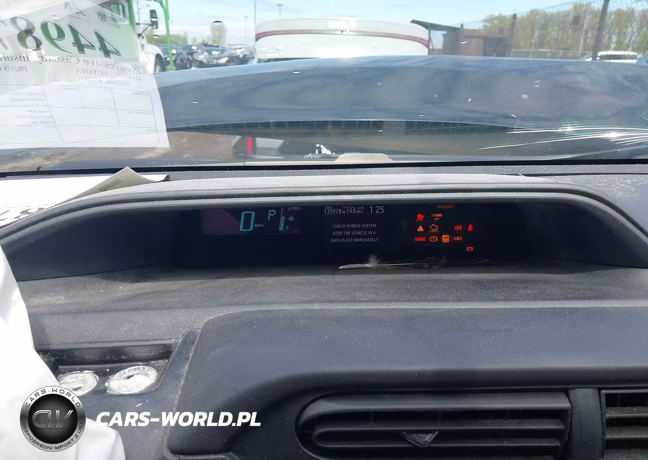 2014 Toyota Prius C Two VIN:JTDKDTB33E1565091 - 7