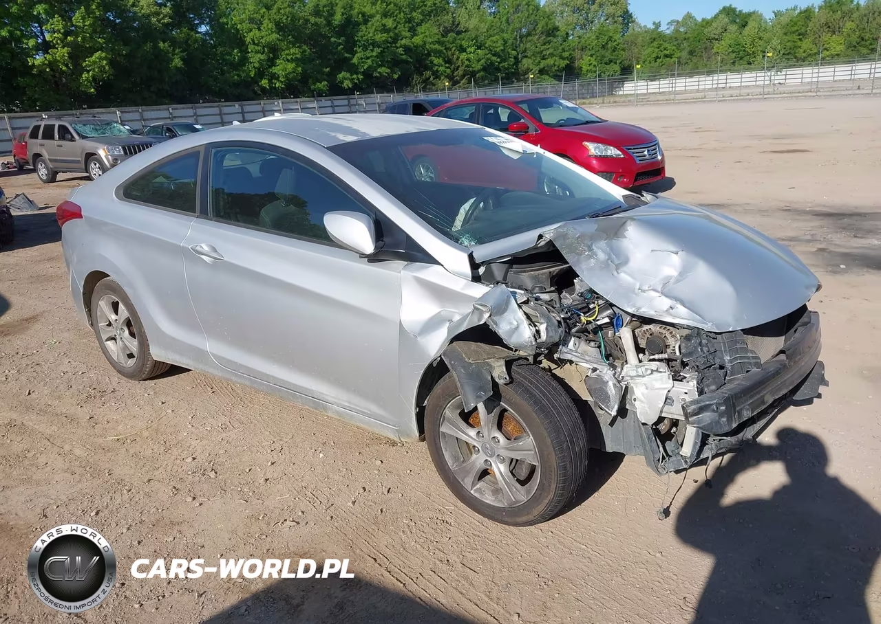 2013 Hyundai Elantra Gs – zdjęcie 1 z 17