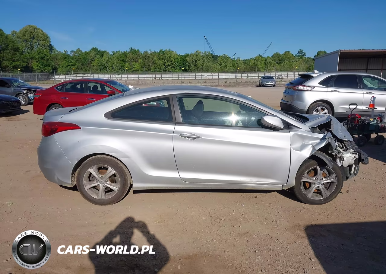 2013 Hyundai Elantra Gs VIN:KMHDH6AE6DU000540 - 14
