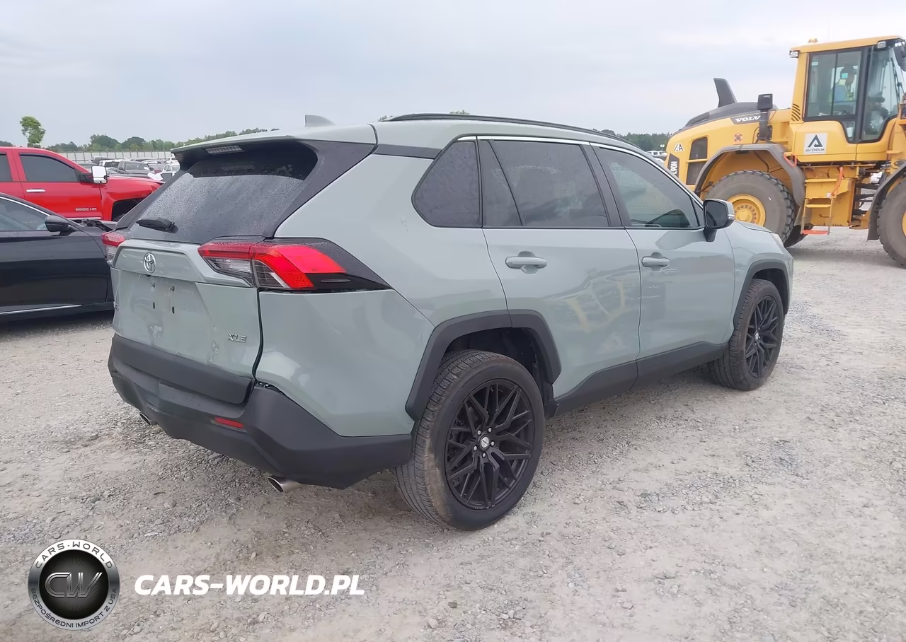 2021 Toyota Rav4 Xle Premium VIN:2T3C1RFV7MW173632 - 4