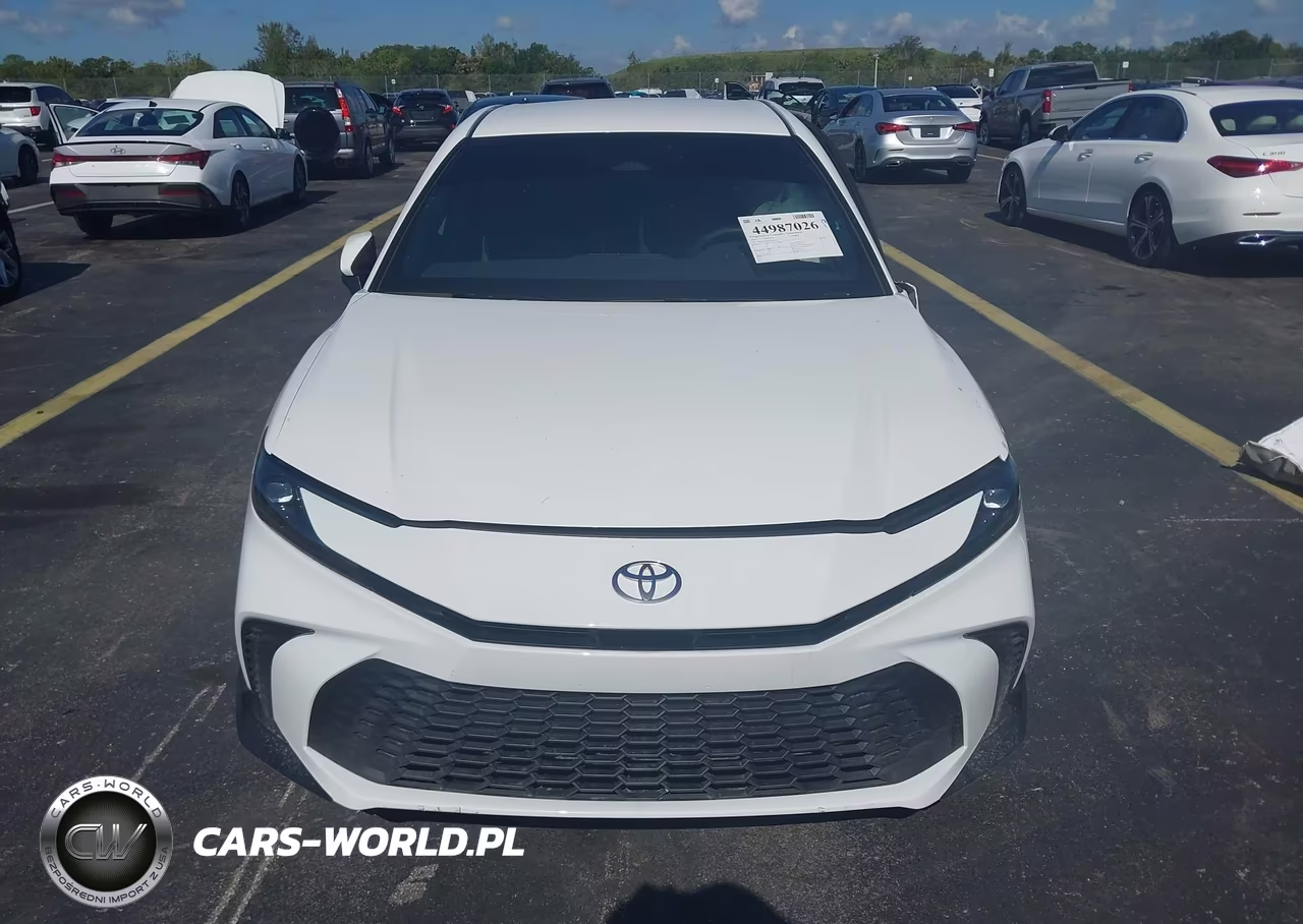 2026 Toyota Camry Se VIN:4T1DAACK0TU653406 - 13