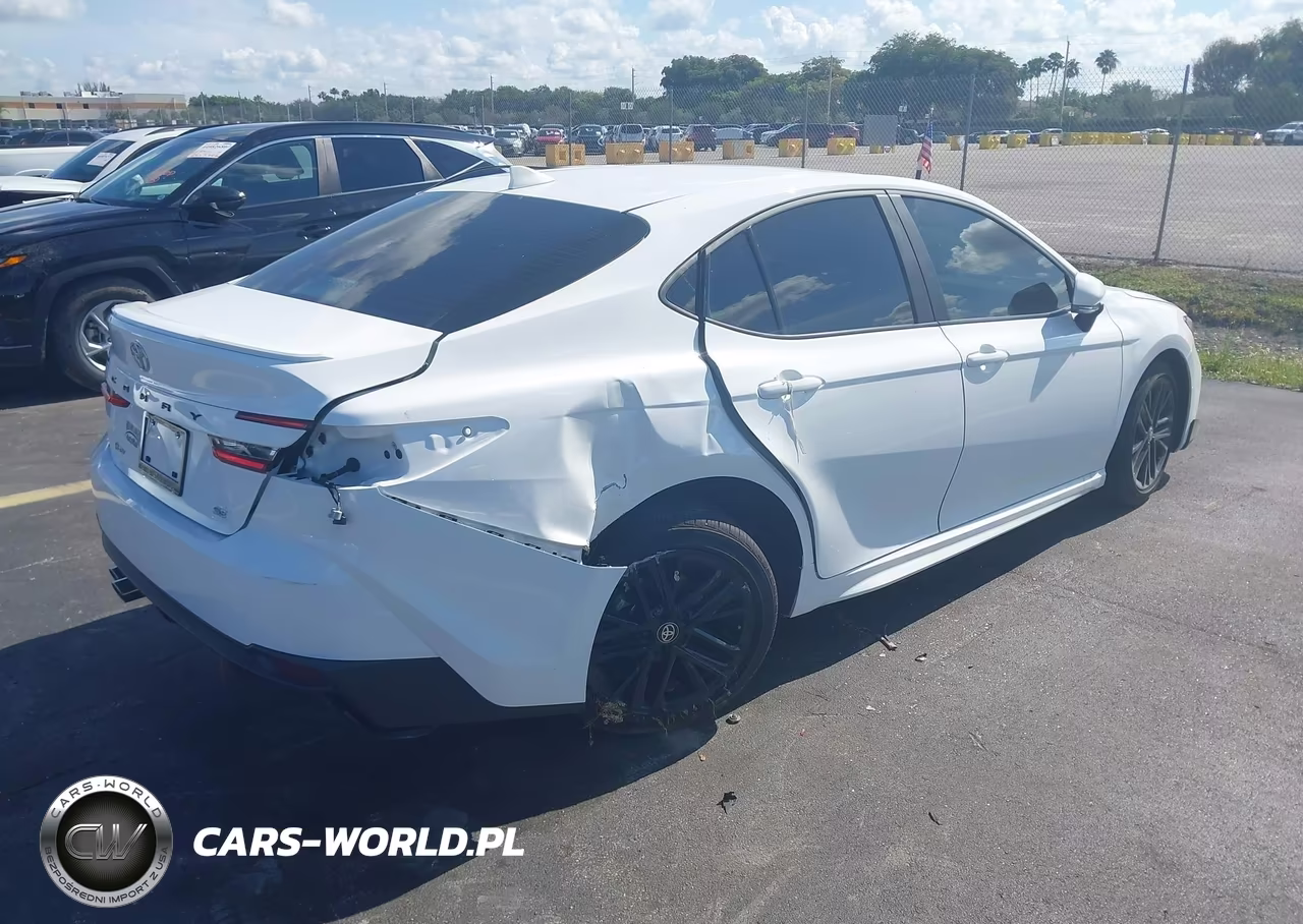 2026 Toyota Camry Se VIN:4T1DAACK0TU653406 - 4