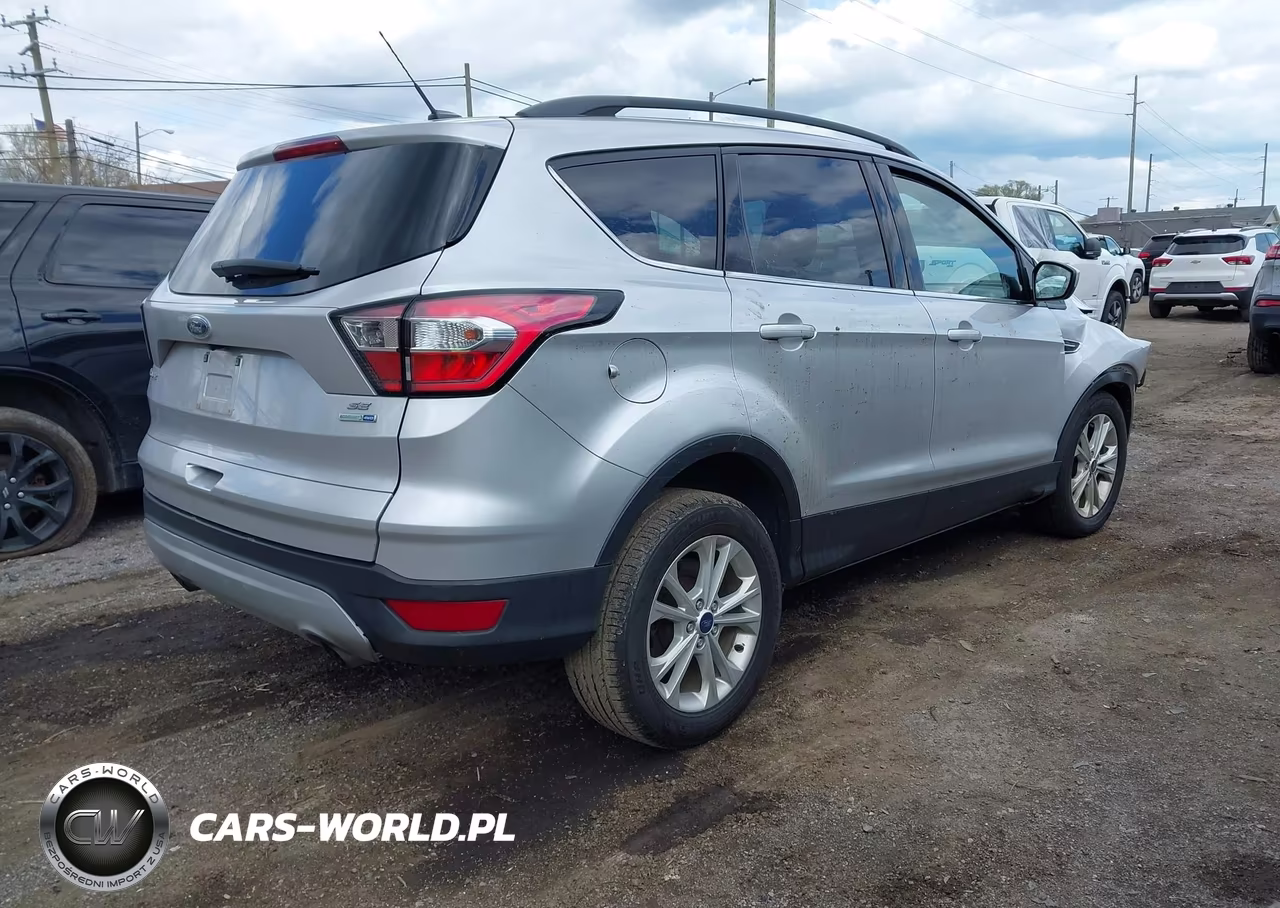 2018 Ford Escape Se VIN:1FMCU9GD3JUC95535 - 4