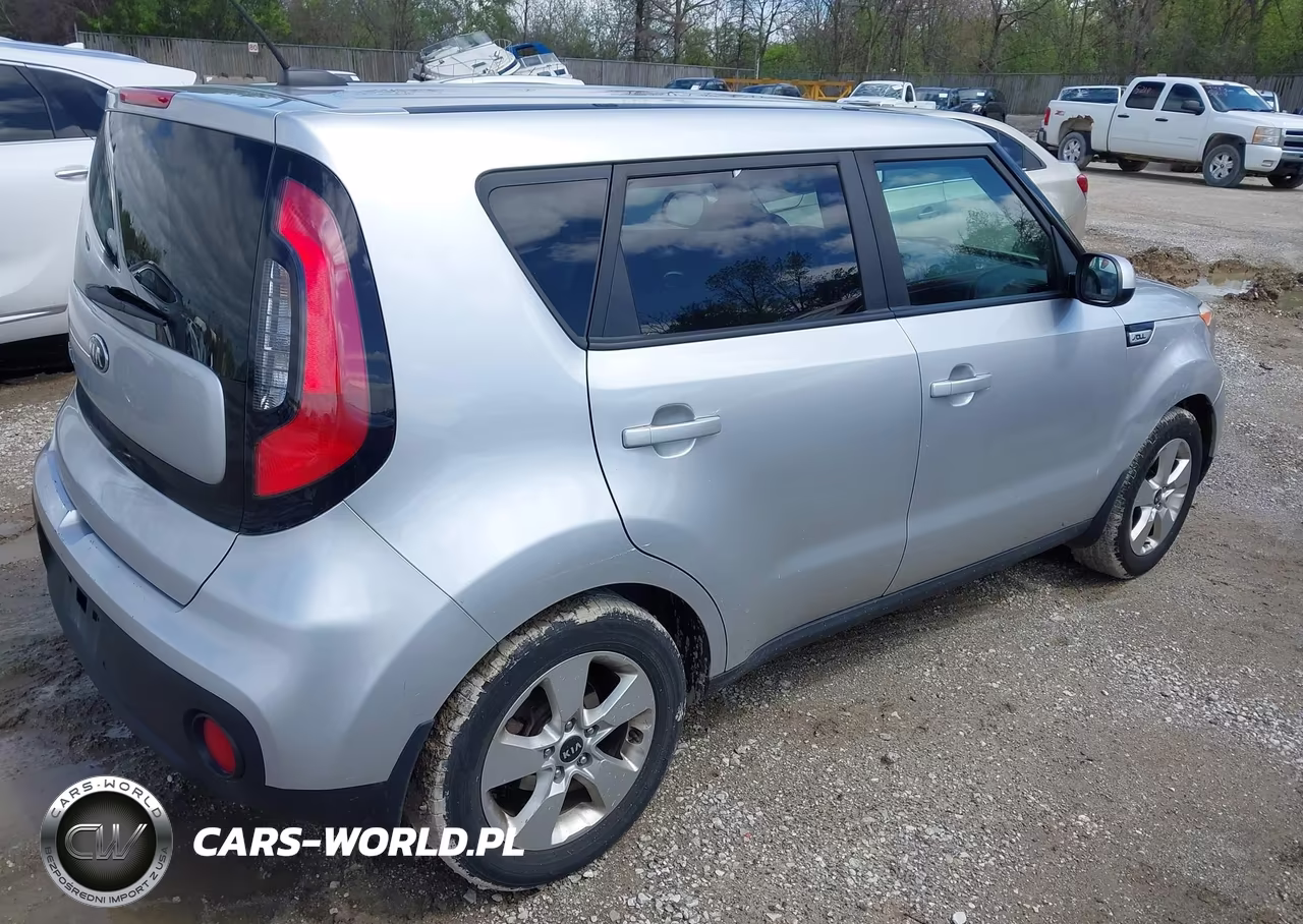 2018 Kia Soul VIN:KNDJN2A20J7614993 - 4