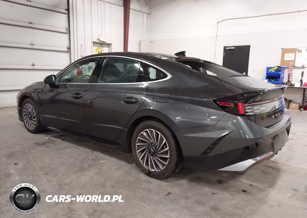 2024 Hyundai Sonata Hybrid Limited VIN:KMHL54JJ5RA101115 - 3