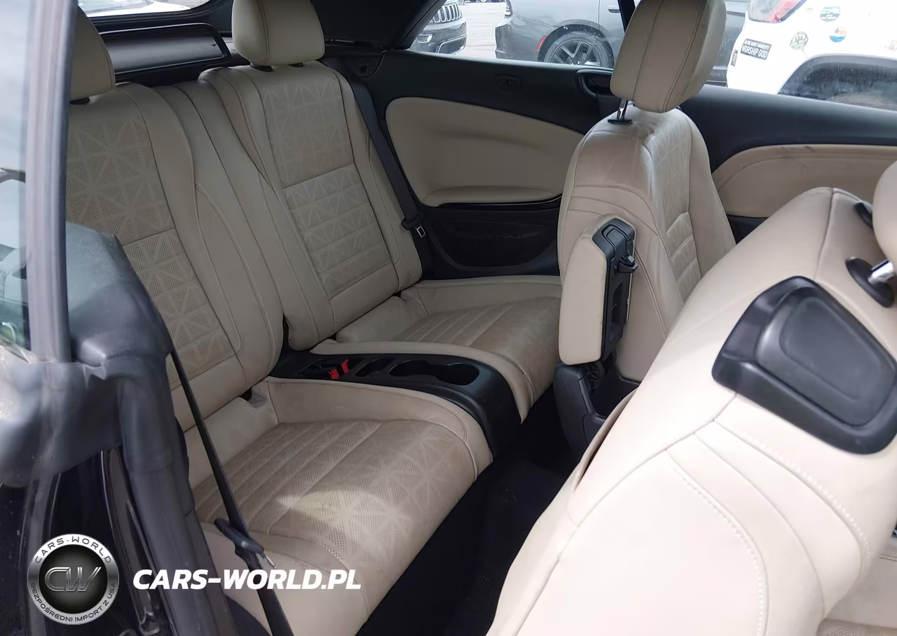 2018 Buick Cascada Premium VIN:W04WH3N55JG085493 - 8