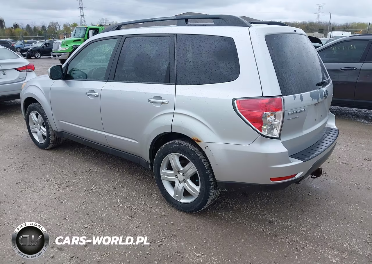 2010 Subaru Forester 2.5X Premium VIN:JF2SH6CC0AH738136 - 3