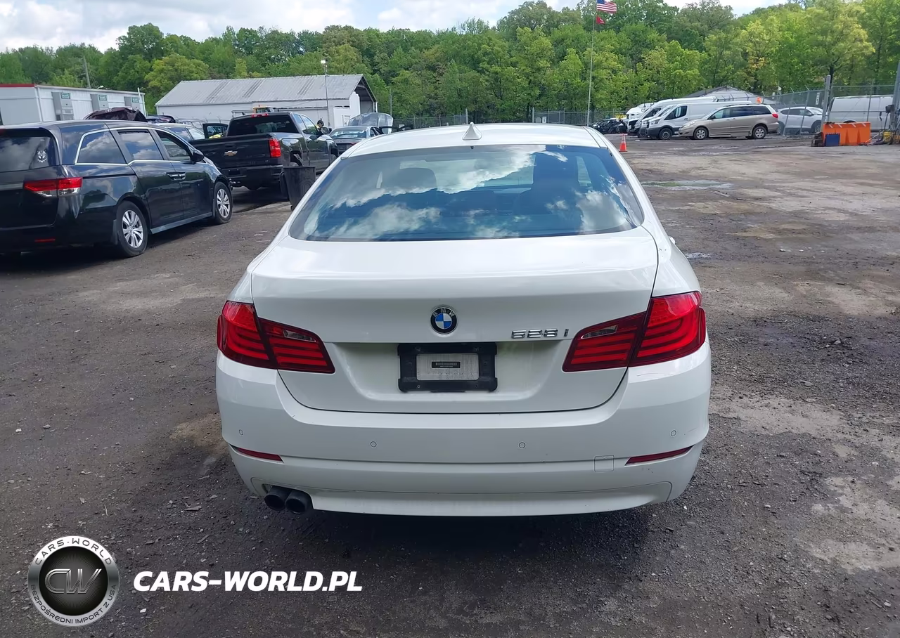 2011 BMW 528I VIN:WBAFR1C50BDS36248 - 16