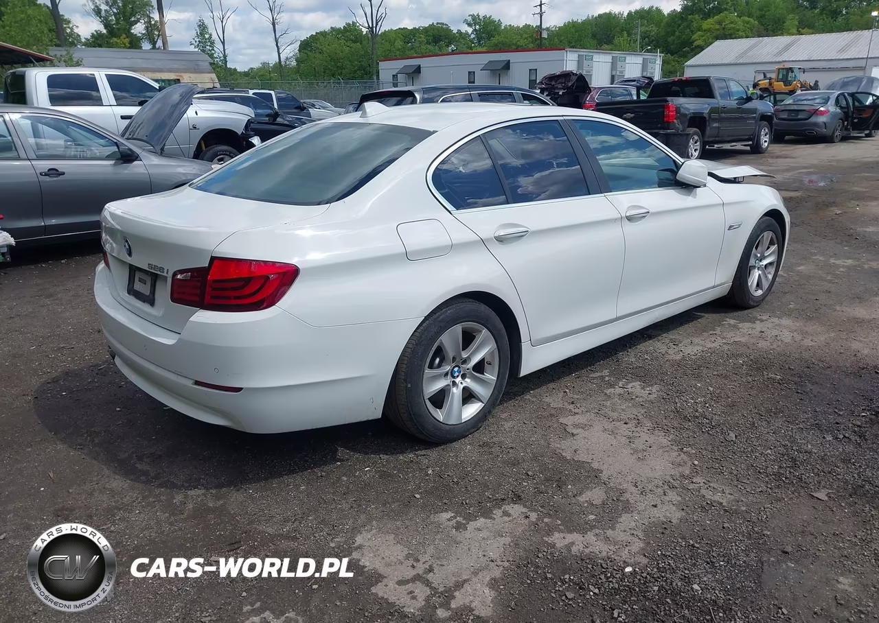 2011 BMW 528I VIN:WBAFR1C50BDS36248 - 4