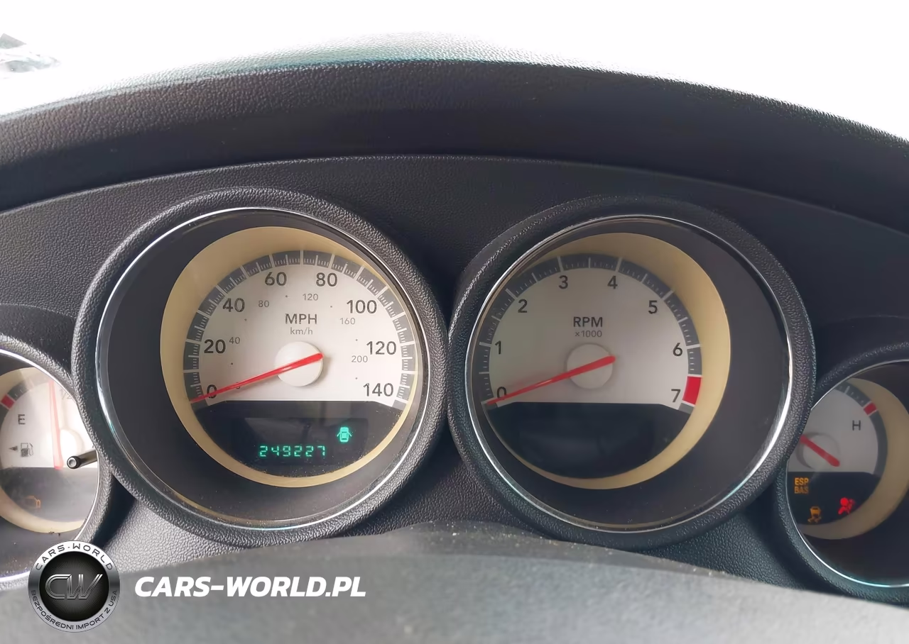2008 Dodge Charger VIN:2B3KA43R58H130923 - 7