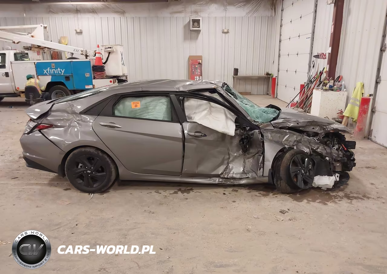2023 Hyundai Elantra Sel VIN:KMHLM4AG5PU446132 - 13