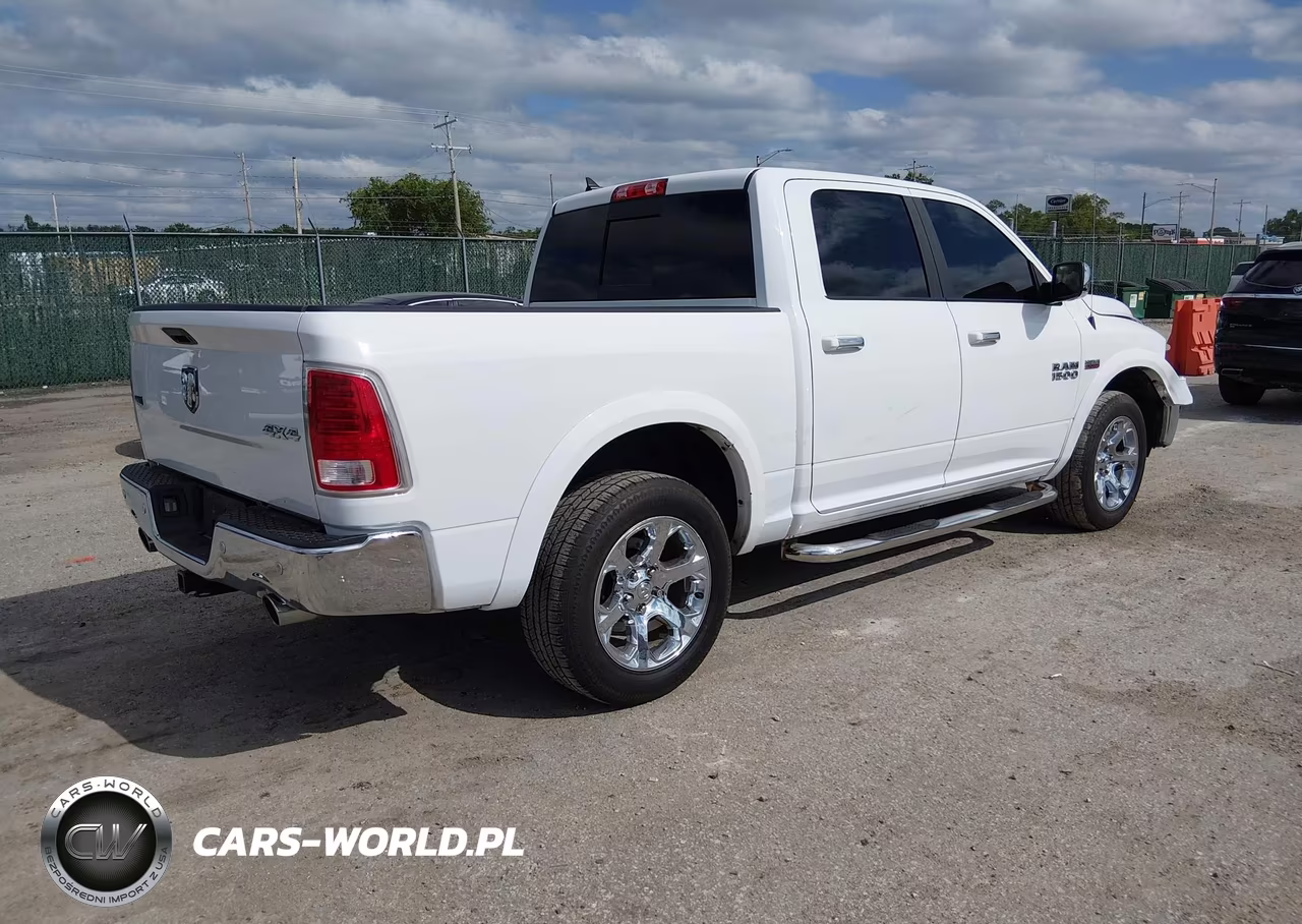 2017 Ram 1500 Laramie 4X4 5'7 Box VIN:1C6RR7NT7HS613281 - 4