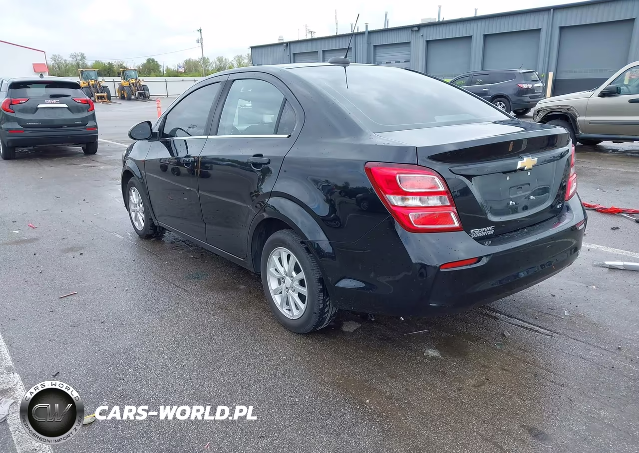 2020 Chevrolet Sonic Fwd Lt VIN:1G1JD5SB9L4110135 - 3