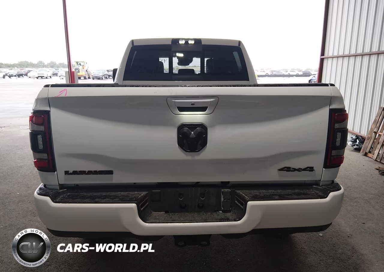 2023 Ram 2500 Laramie 4X4 6'4 Box VIN:3C6UR5FL5PG613900 - 17