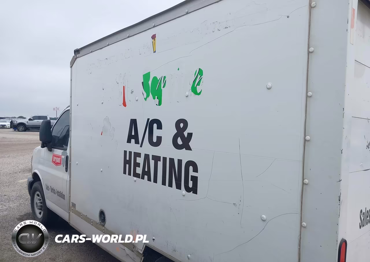 2009 GMC Savana Cutaway Work Van VIN:1GDGG31C391900138 - 14