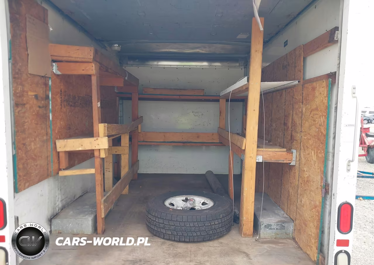 2009 GMC Savana Cutaway Work Van VIN:1GDGG31C391900138 - 6