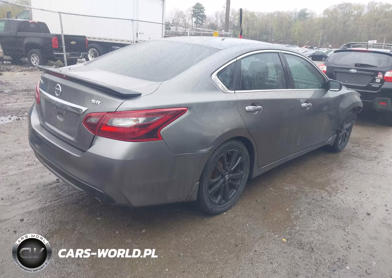 2017 Nissan Altima 2.5 Sr VIN:1N4AL3AP9HC241760 - 4