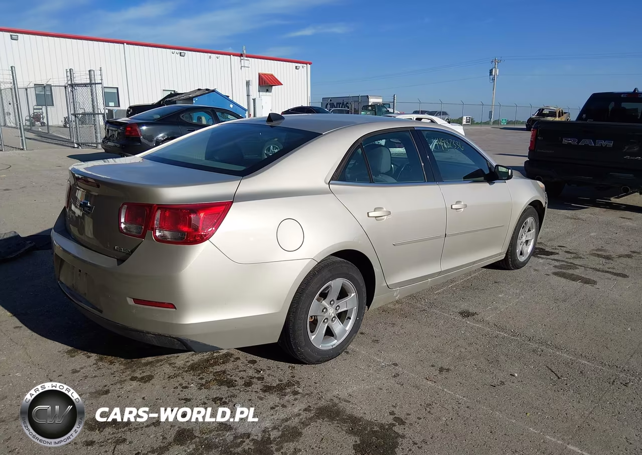 2013 Chevrolet Malibu 1Ls VIN:1G11B5SA3DF334021 - 4