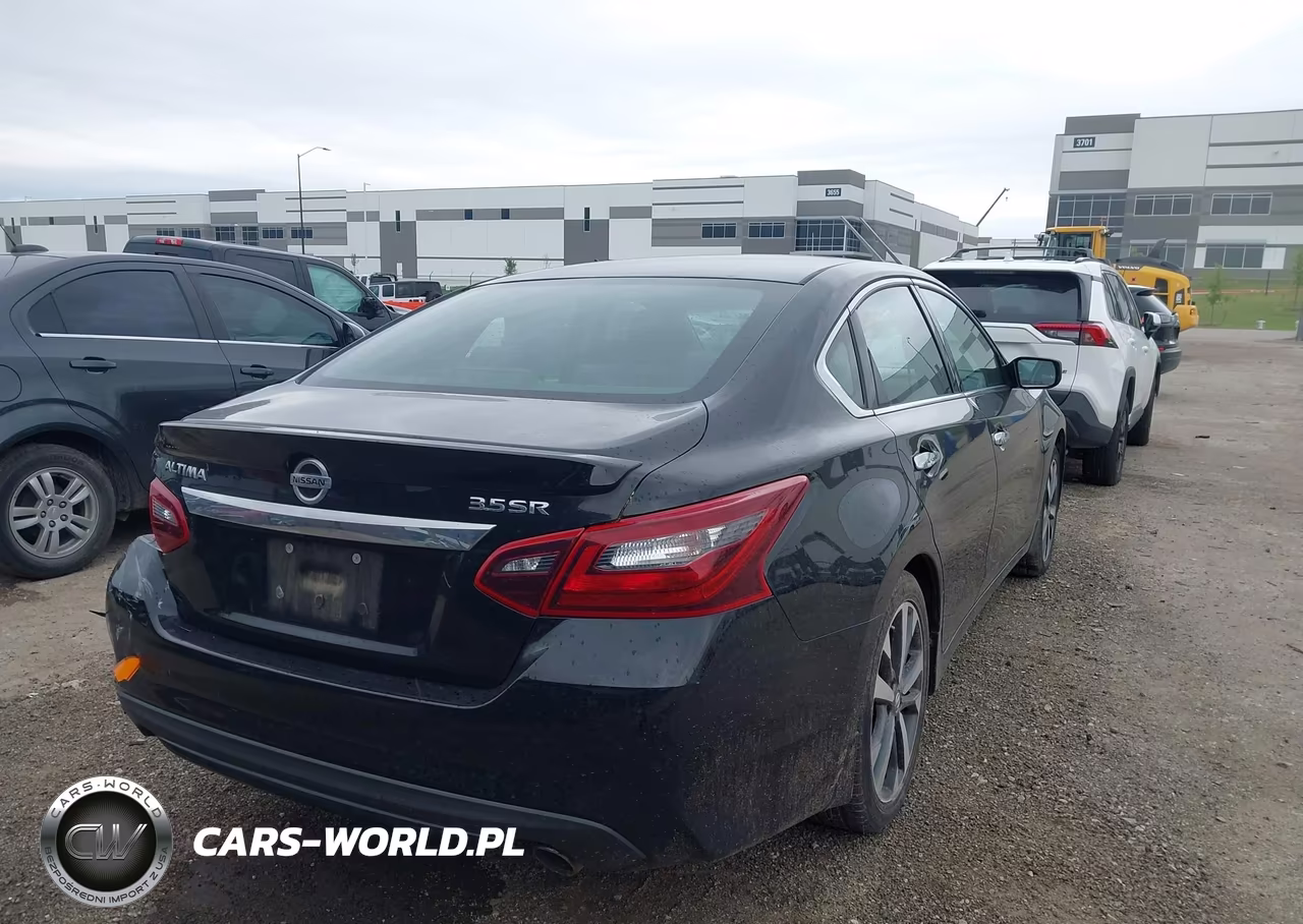 2017 Nissan Altima 3.5 Sr VIN:1N4BL3AP0HC270858 - 4