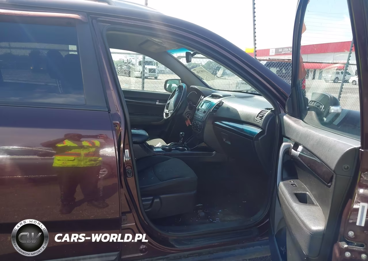 2015 Kia Sorento Lx VIN:5XYKT3A69FG565144 - 5