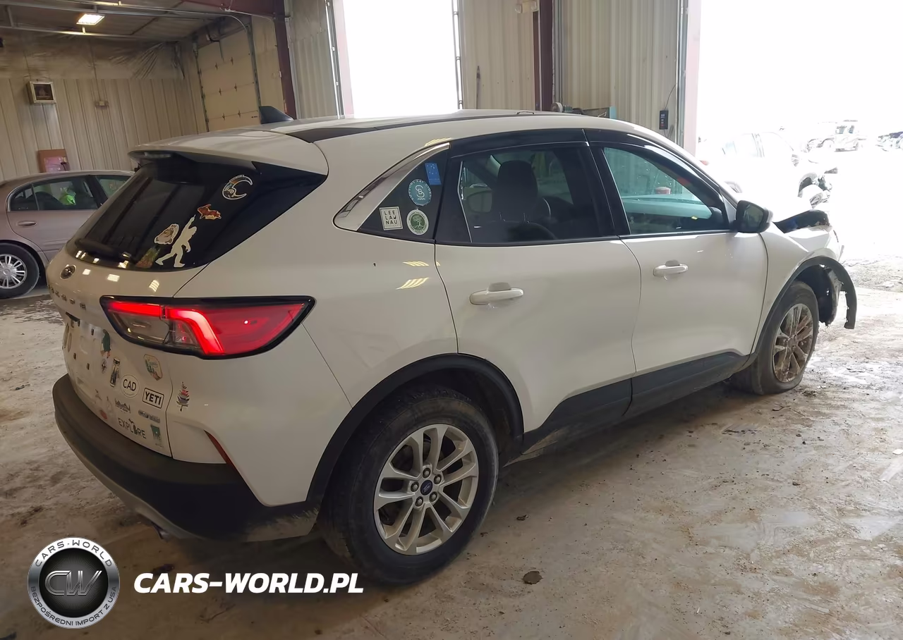 2020 Ford Escape Se VIN:1FMCU9G67LUC49002 - 4