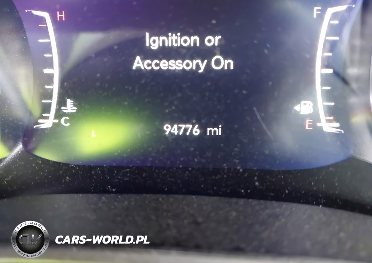 2020 Chrysler Pacifica Touring L Plus VIN:2C4RC1EG5LR282852 - 16