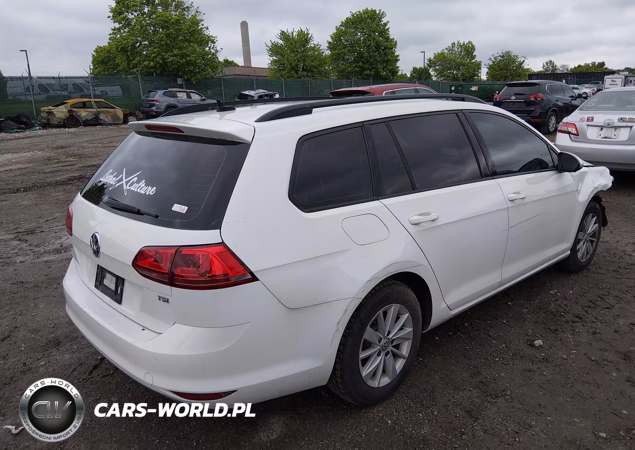 2017 Volkswagen Golf Sportwagen Tsi S VIN:3VWC17AU0HM501268 - 4
