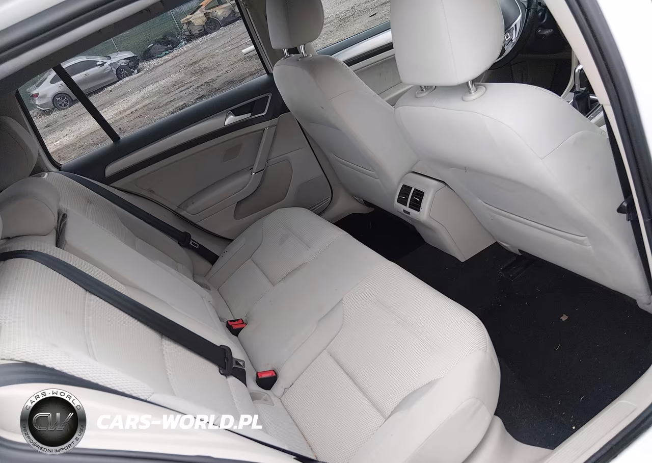 2017 Volkswagen Golf Sportwagen Tsi S VIN:3VWC17AU0HM501268 - 8