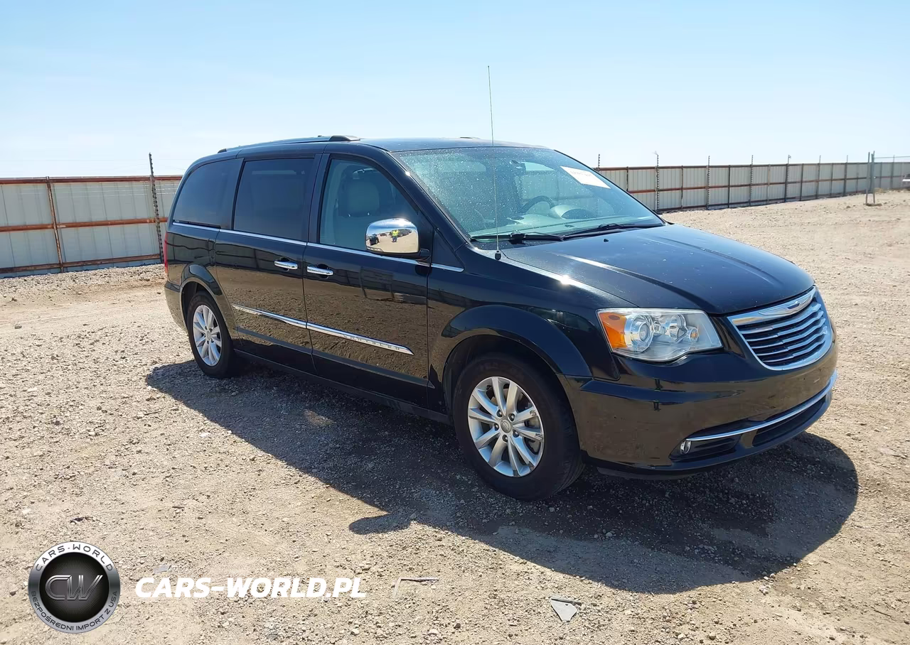 2015 Chrysler Town & Country Limited Platinum – zdjęcie 1 z 16
